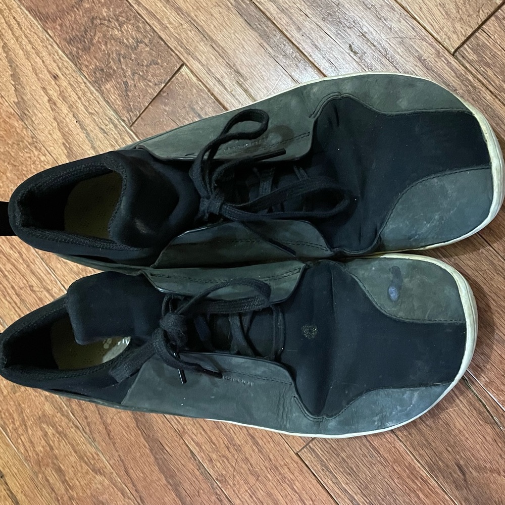 Vivo barefoot sneakers euro 41, L 10.